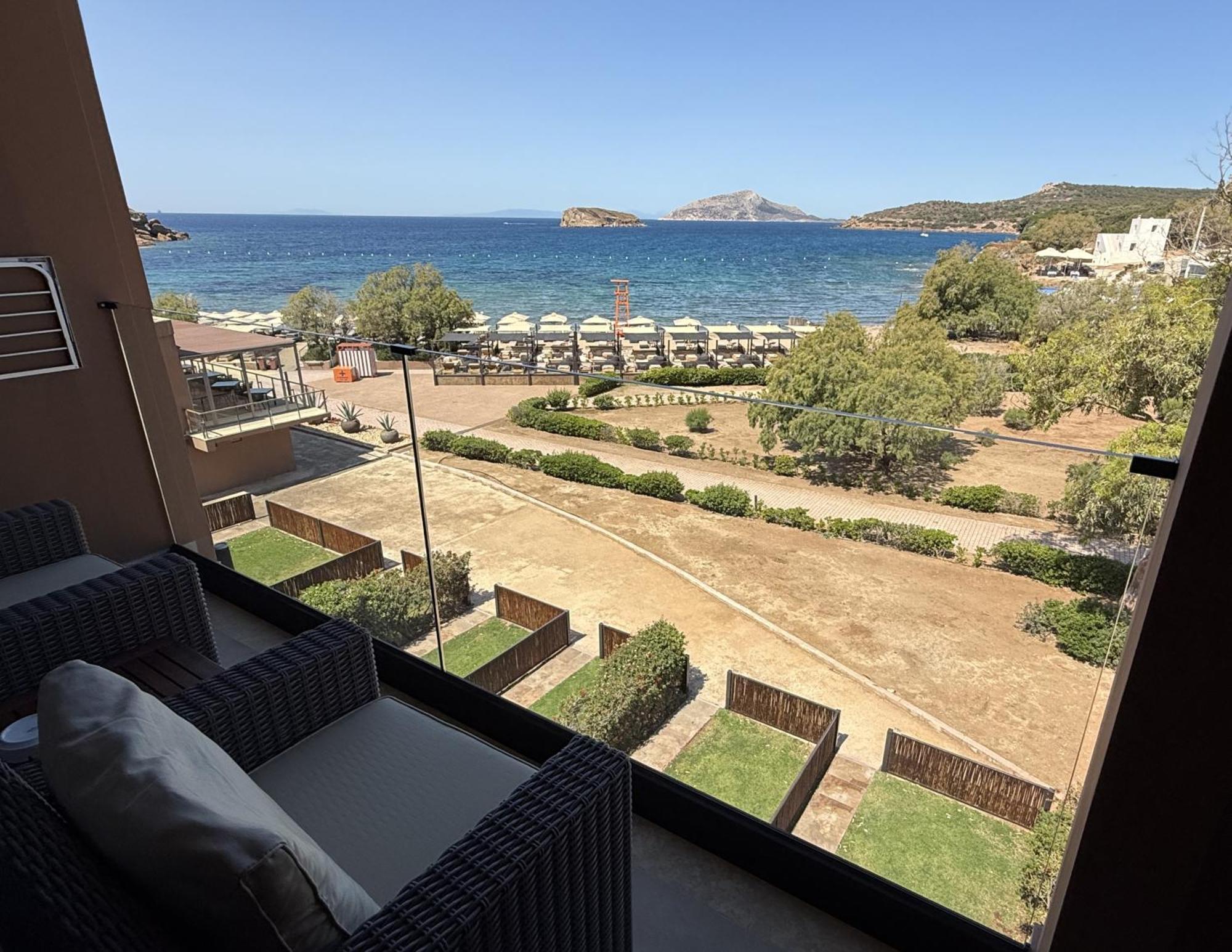Aegeon Beach Hotel Szúnio Kültér fotó